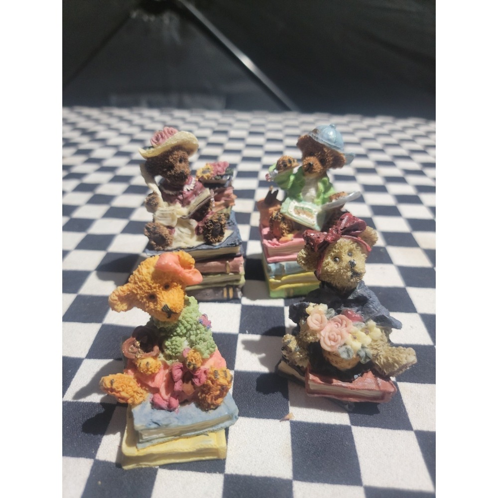 K's Collection Teddy Bear Figurines Lot of 4 2 Hinged Trinket Boxes Resin